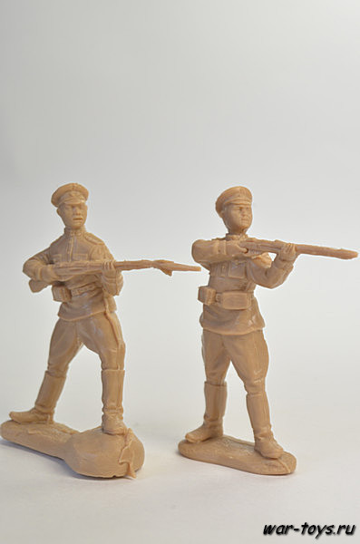 Коллекционный оловянный солдатик. Масштаб 1:32 - высота всадника 60 мм 