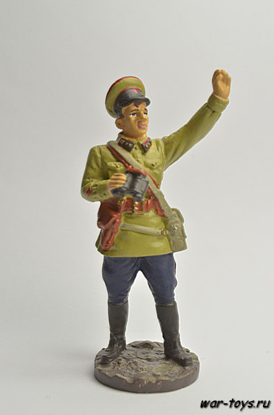 Политработник Артиллерийских частей РККА, 1942 г. Высота солдатика 54 мм. 