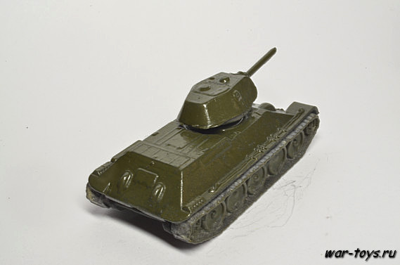 Модель танка. Материал оловянный сплав. Длина 60 мм