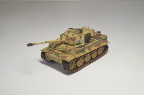 Масштабная модель танка 1/72. Модели easy model изготовлены из пластика, что позволяет более детально отлить все даже мелкие детали. Детализация у пластиковых моделей намного выше, нежели у моделей из металла