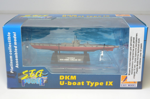 Коллекционная модель Подводная лодка U-9B 1941г. изготовлена из пластика, что позволяет более детально отлить все даже мелкие детали. Детализация у пластиковых моделей намного выше, нежели у моделей из металла.