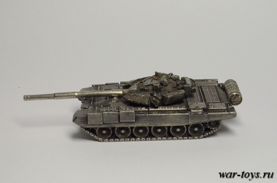 Масштабная модель танка 1/100. Материал оловянный сплав.
