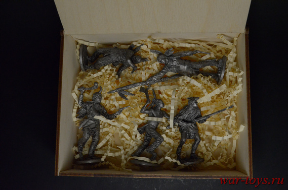 Набор оловянных солдатиков 5 шт. 54 мм в подарочной коробке
