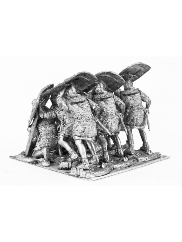 Оловянная миниатюра. Чернение. Высота солдатиков 54 мм